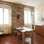 Theresia- Tailor Made Ξενοδοχείο με διαμερίσματα